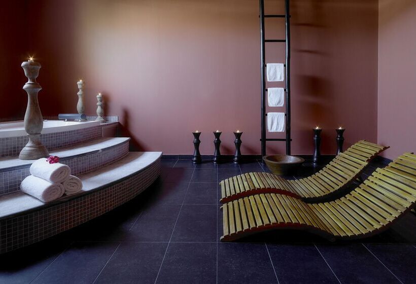 هتل Aquila Elounda Village Resort, Suites & Spa