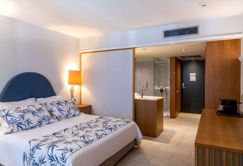هتل Aquila Elounda Village Resort, Suites & Spa