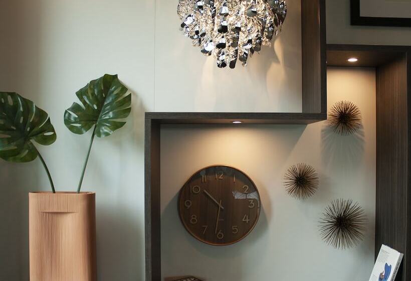 هتل Wakeup Copenhagen  Carsten Niebuhrs Gade