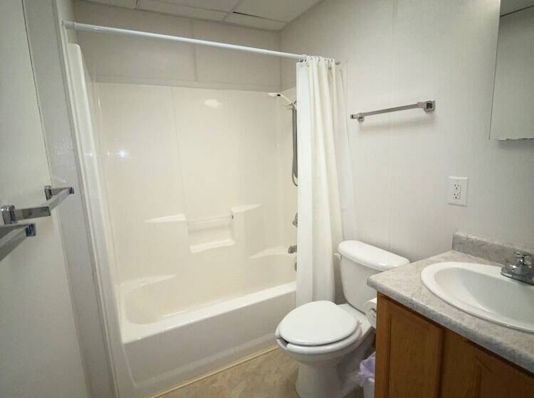 호텔 Ibex  Workforce Housing