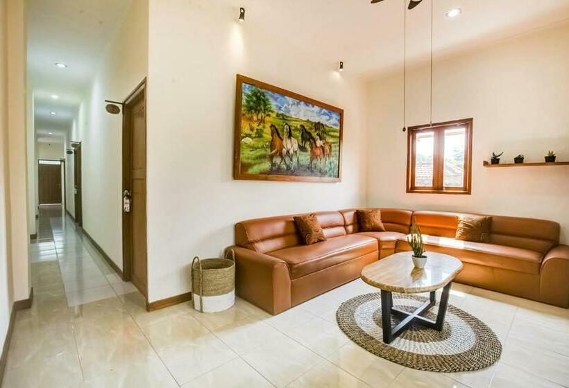 فندق Reddoorz At Mystays Pemuda Cepu Blora