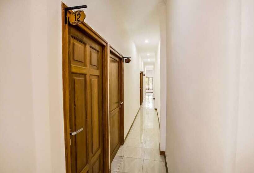 فندق Reddoorz At Mystays Pemuda Cepu Blora