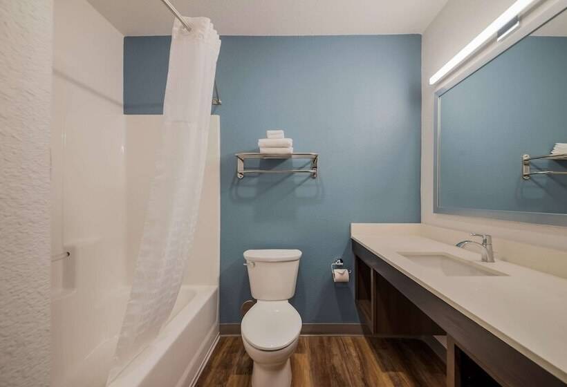 Отель Woodspring Suites Wesley Chapel Tampa