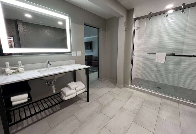 בית מלון כפרי La Quinta Inn & Suites By Wyndham Yakima Downtown