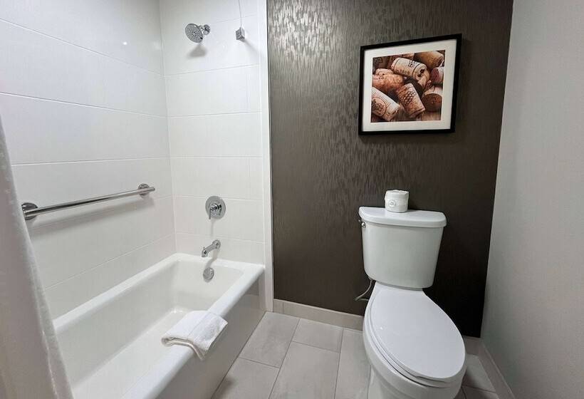 בית מלון כפרי La Quinta Inn & Suites By Wyndham Yakima Downtown