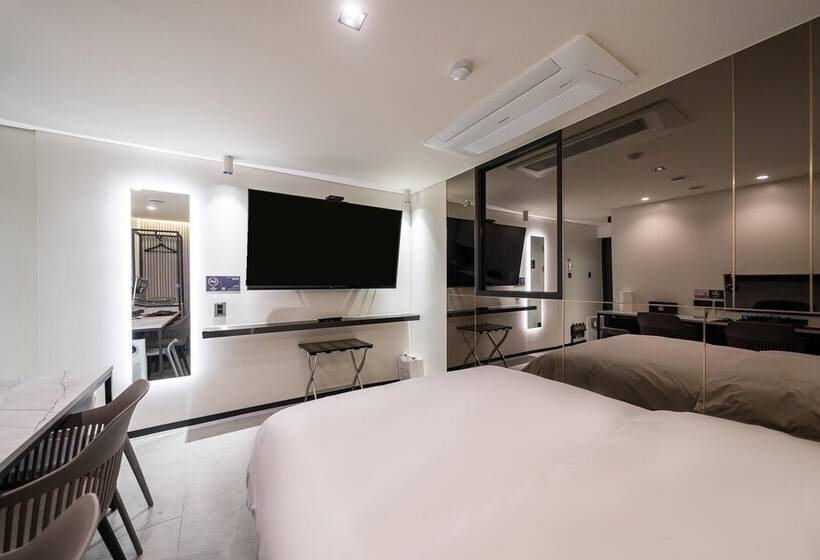 מוטל Seongnam Dk