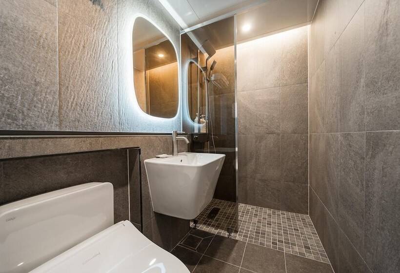 מוטל Seongnam Dk