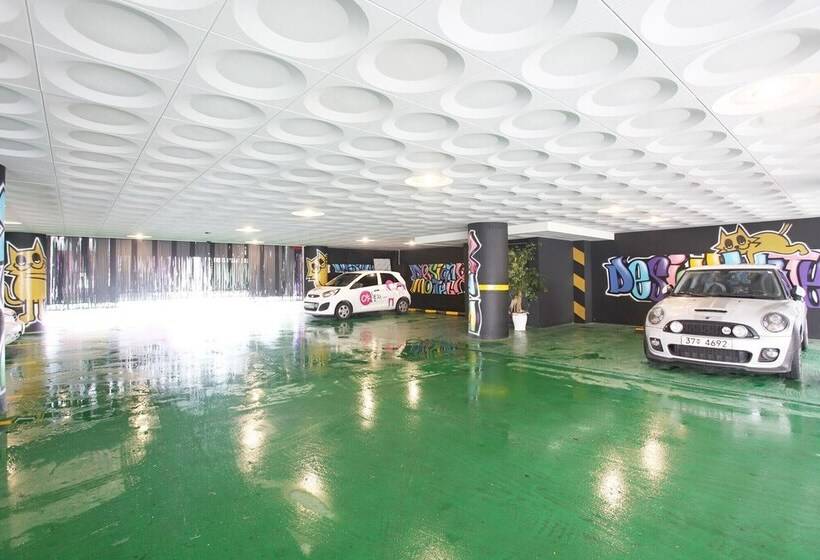 מוטל Wolgot Design Hotel Xym