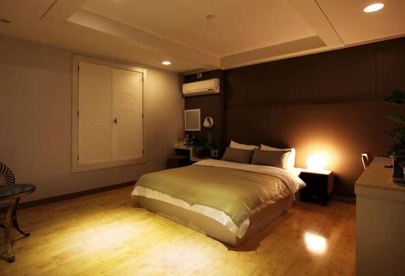 Namwon River Motel