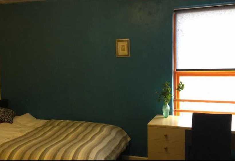 הוסטל Victoria Building