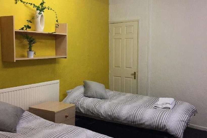 הוסטל Victoria Building