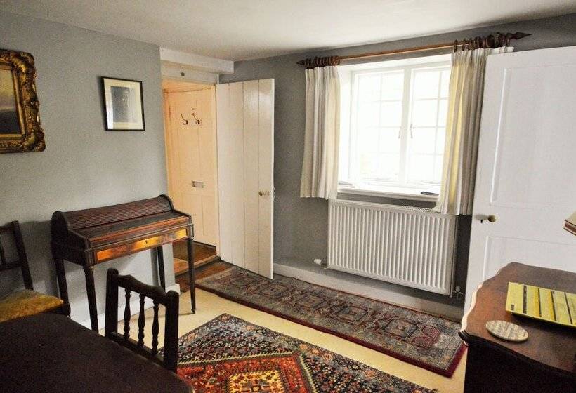Grove Cottage