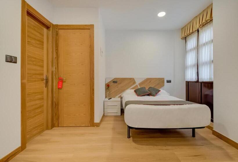 Hostal Restaurante La Pinta