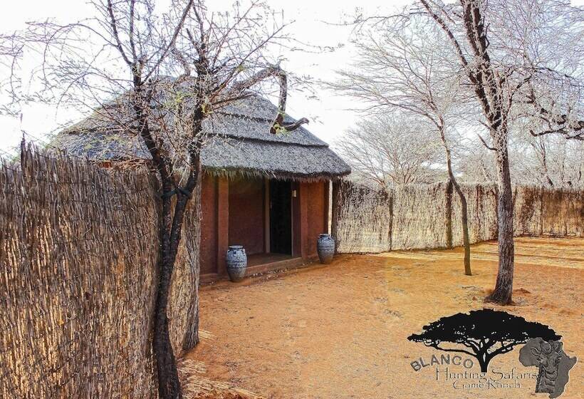ホテル Blanco Hunting Safaris Game Ranch