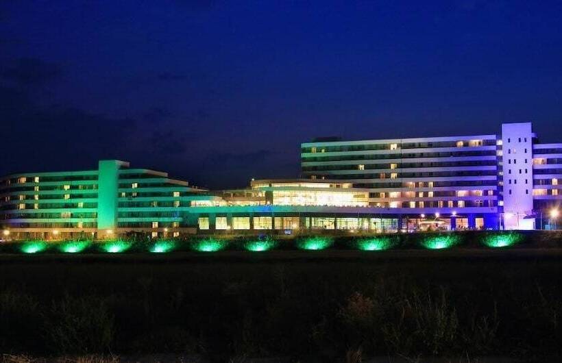 בית מלון כפרי Naskon Sapphire Resort Thermal & Spa