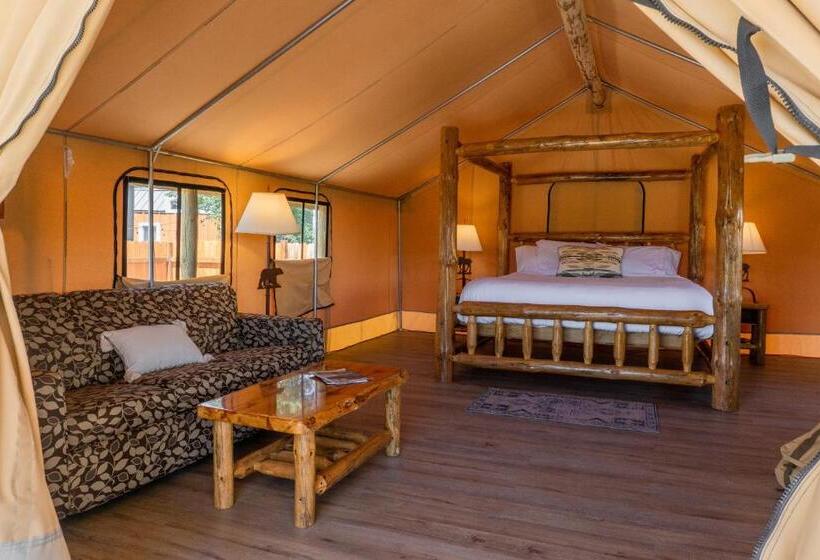 בית מלון כפרי Teton Peaks Resort