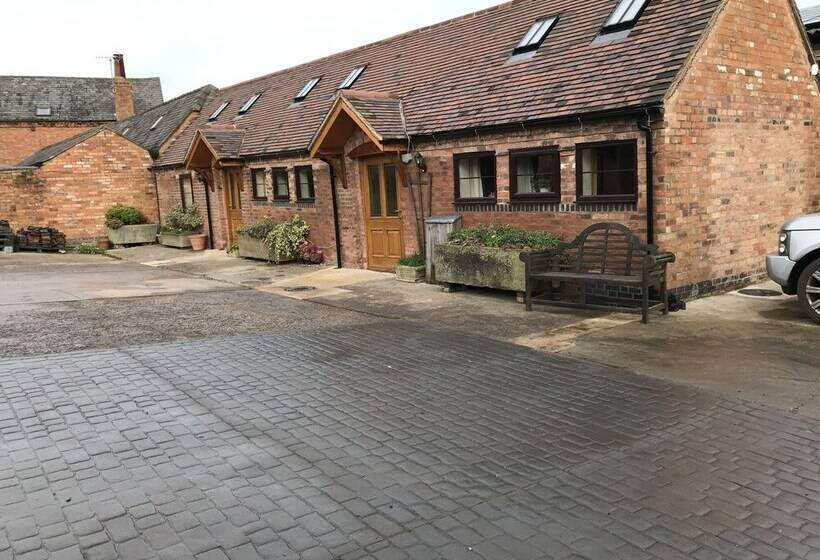 پانسیون Lovely 1 Bed Cottage In Nuneaton