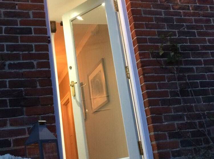 بنسيون Saddlers