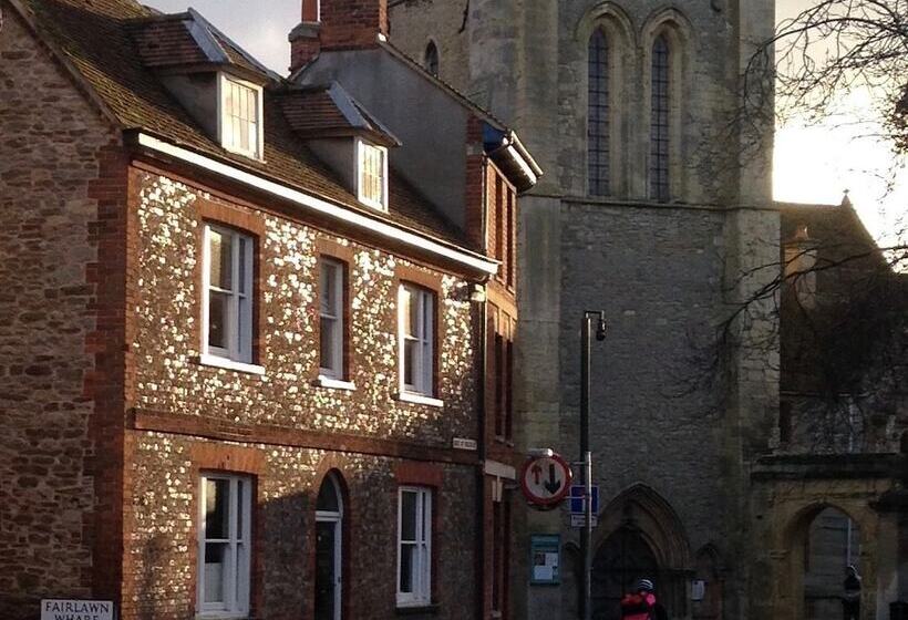 بنسيون St Ethelwolds House