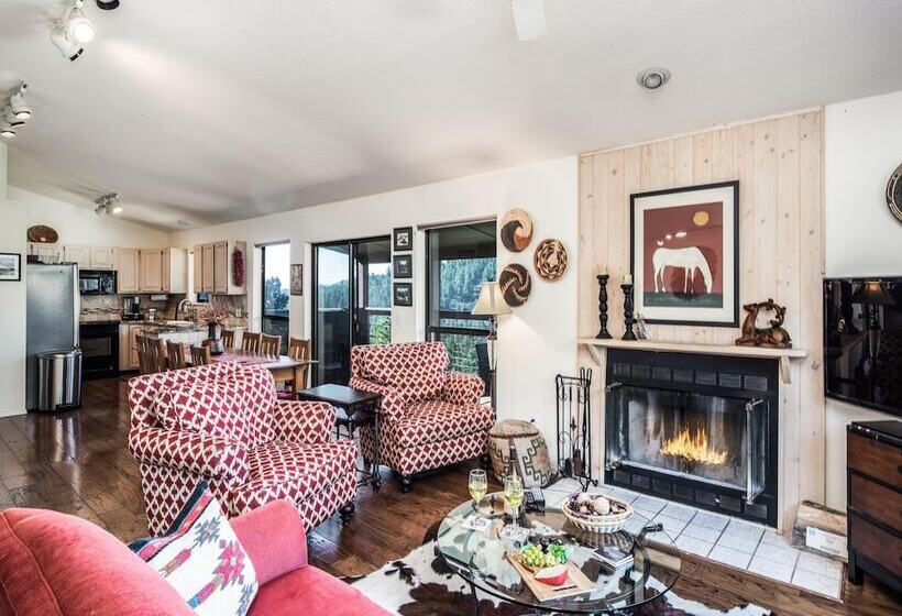 Sierra Lake Vista 5 Bedrooms