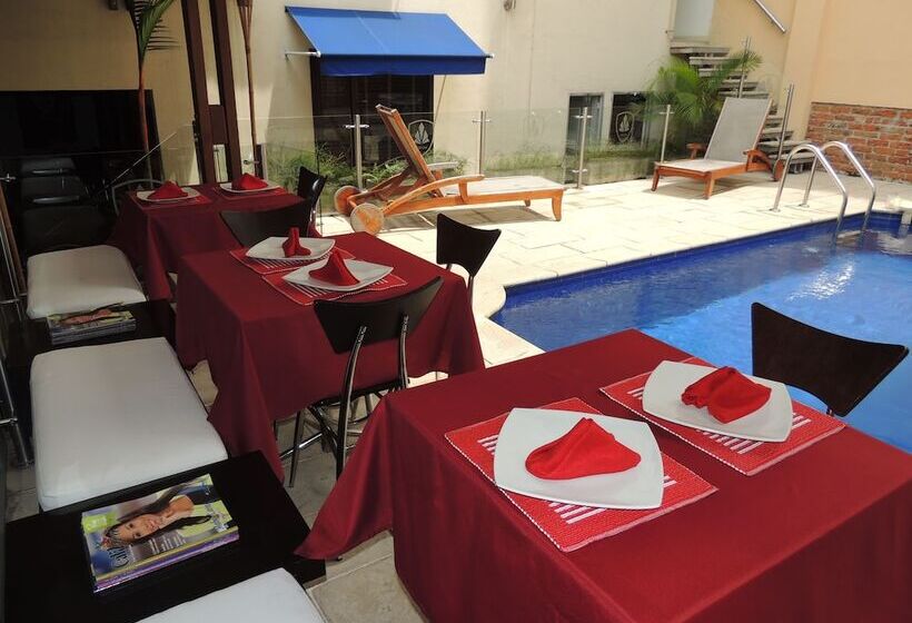 تختخواب و صبحانه Casa Farallones