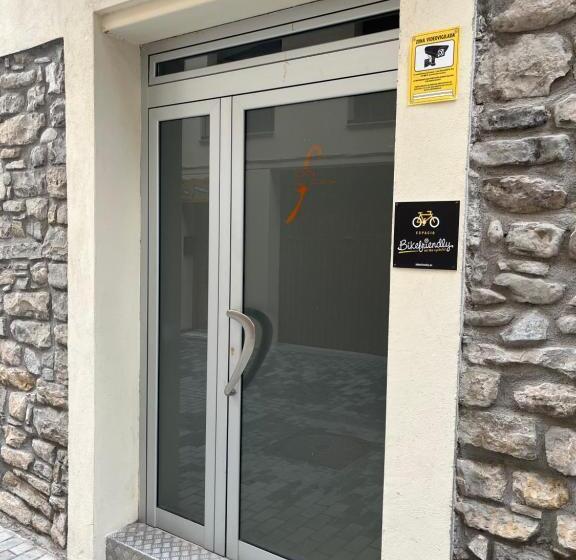 פונדק Fonda Can Fasersia