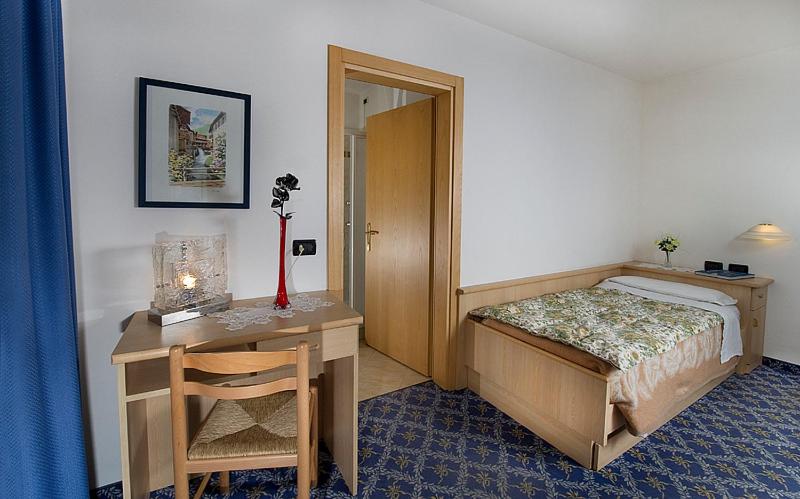 هتل Albergo Fiordaliso