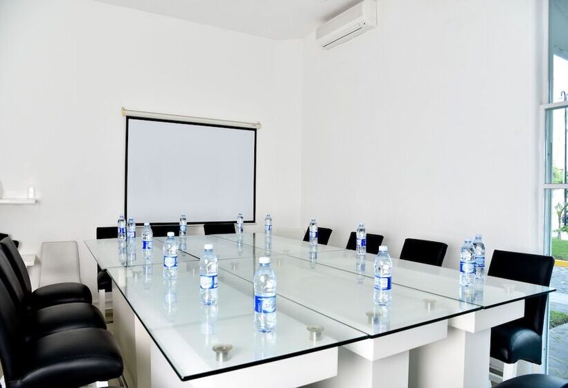 فندق Best Western Plus Luna Del Mar