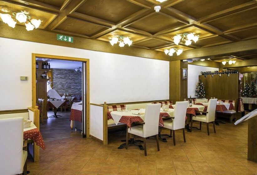 هتل Chalet Pineta Relax Location