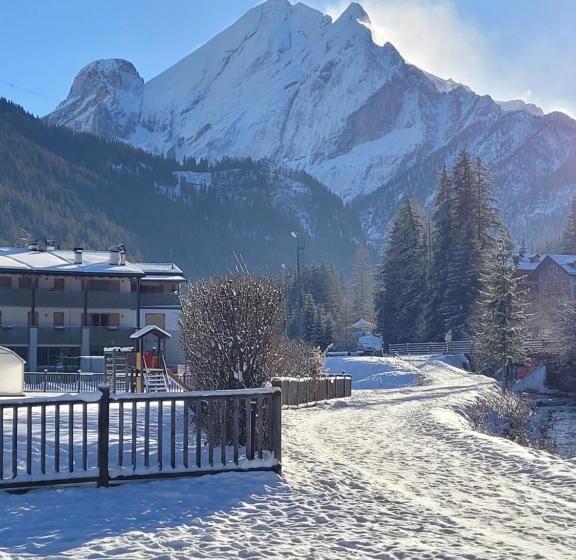 هتل Garni B&b Mozart Nesthouse