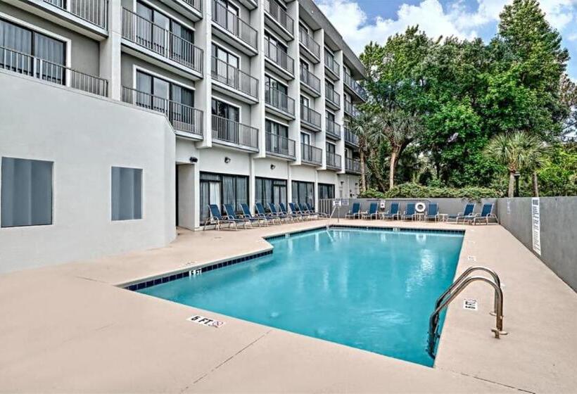 Отель Doubletree By Hilton Hilton Head Island