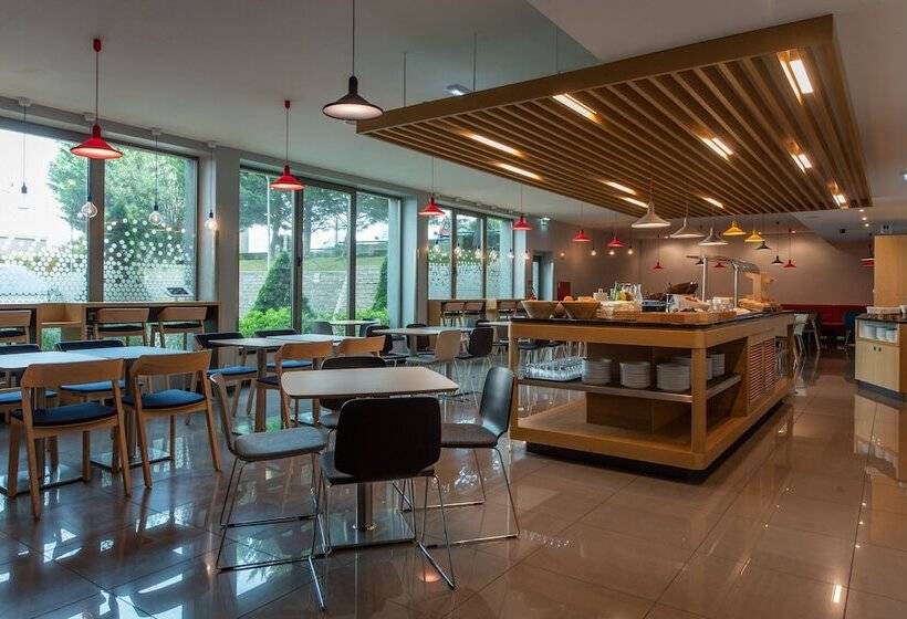 Hotel Holiday Inn Express Lisbon Airport, An Ihg
