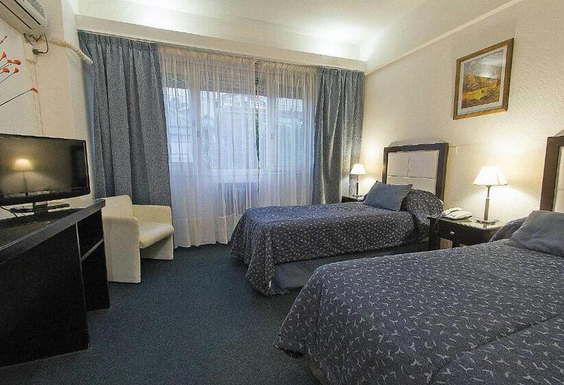 هتل Libertador De Pinamar