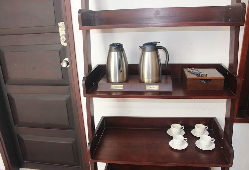 ホテル Portal De San Diego By Hmc