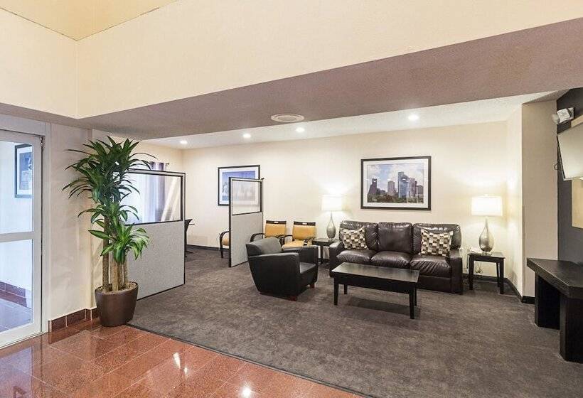هتل Quality Inn & Suites West Chase