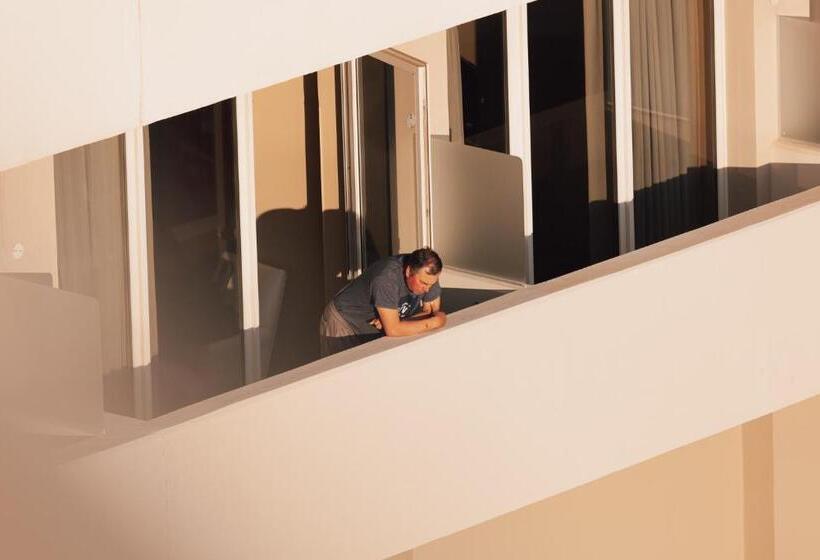 فندق Rayentray Grand