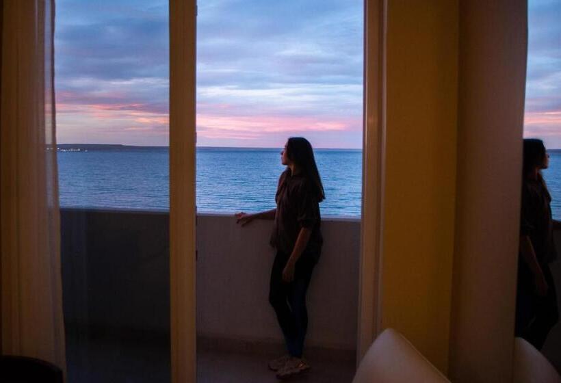 فندق Rayentray Grand