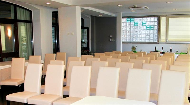 فندق Viola Palace