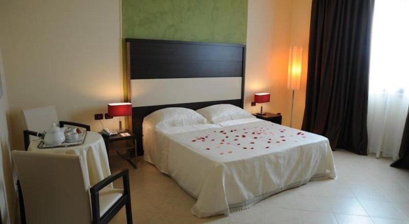 فندق Viola Palace