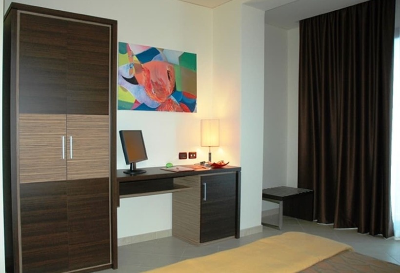 فندق Viola Palace