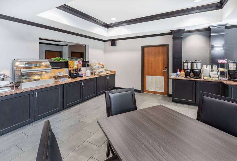 هتل Wingate By Wyndham Houston Bush Intercontinental Airport