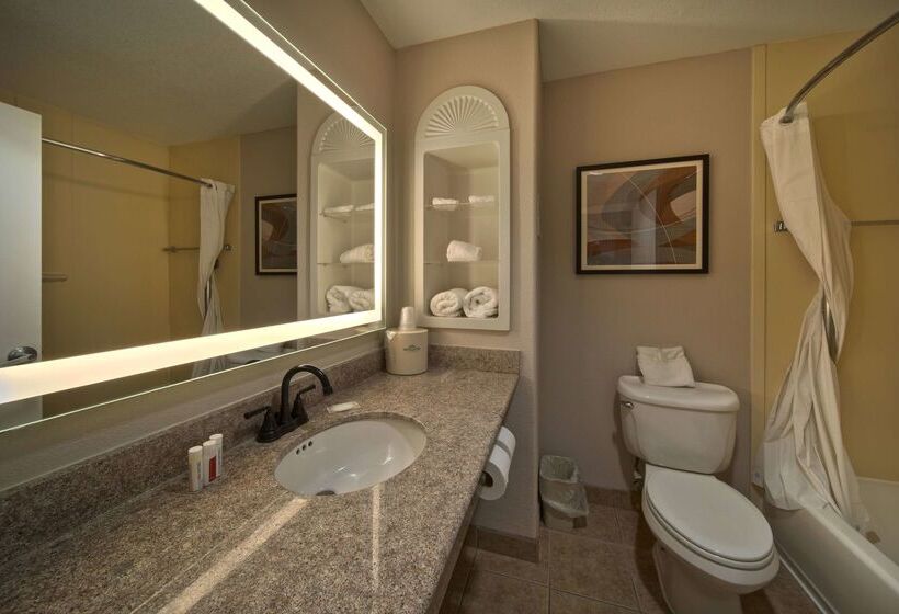 هتل Wingate By Wyndham Houston Bush Intercontinental Airport