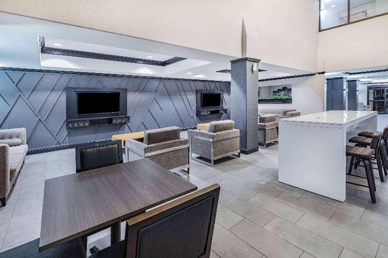 هتل Wingate By Wyndham Houston Bush Intercontinental Airport