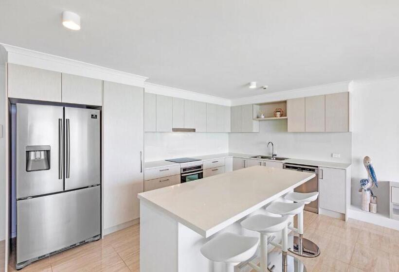 Northwind Beachfront Apartments