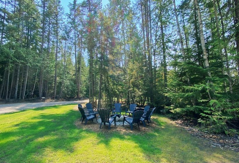 Woodland Cabins