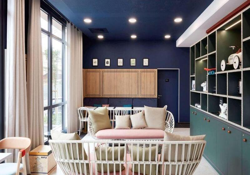 Aparthotel Adagio Paris Suresnes Longchamp