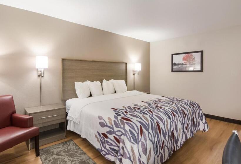 Отель Red Roof Inn Chester