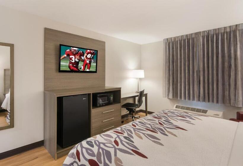 Отель Red Roof Inn Chester