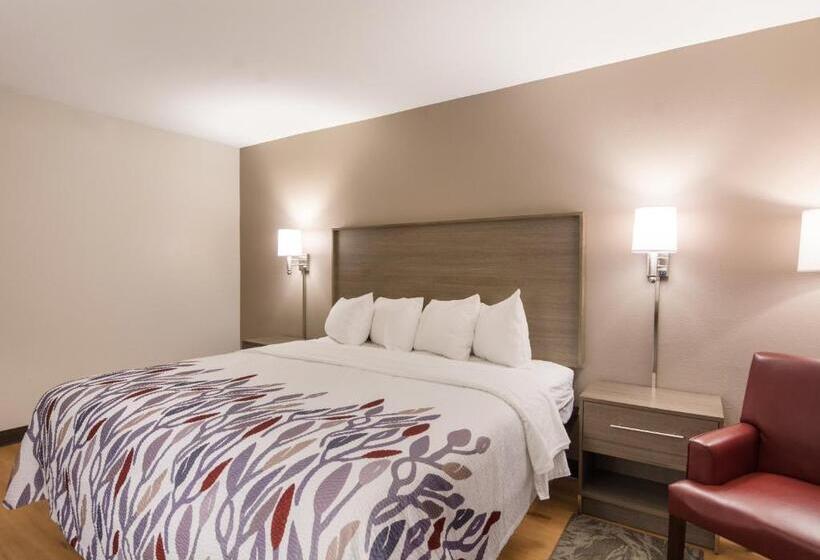 Отель Red Roof Inn Chester