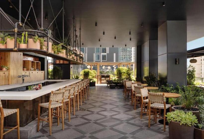 هتل Thompson Austin, By Hyatt